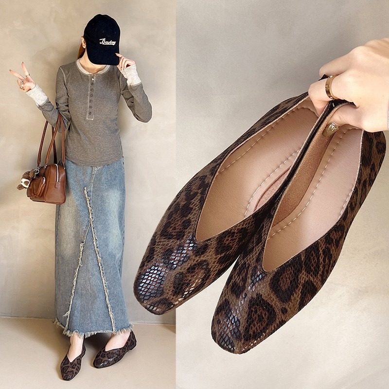 حذاء نسائي جديد بنمط جلد الثعب - مراجعة Leatherwork Patterns Free وسعره
